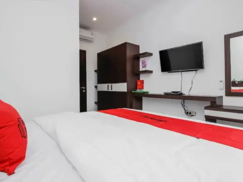Reddoorz Plus @ Mampang Prapatan - Foto 4