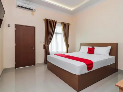 RedDoorz Plus @ Pangkal Pinang Mentok - Photo 4