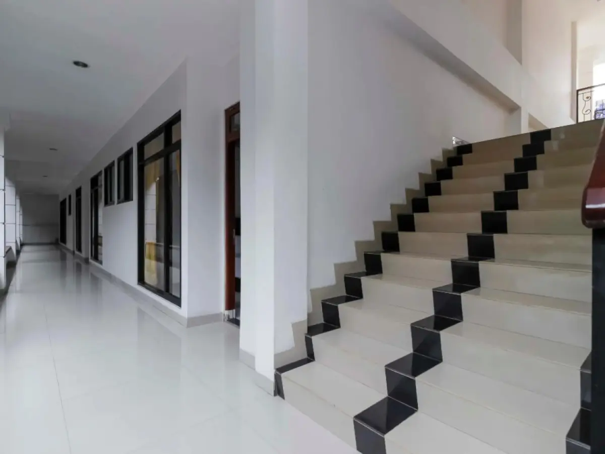 RedDoorz Plus near Ragunan Zoo