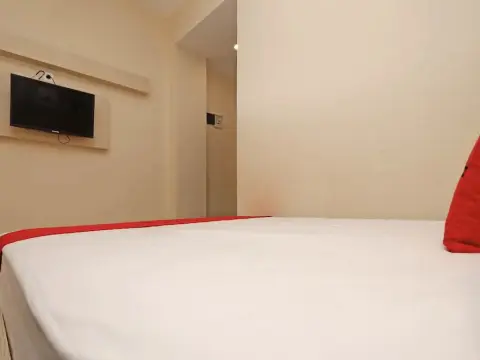 RedDoorz Plus near Sam Poo Kong - Photo 4