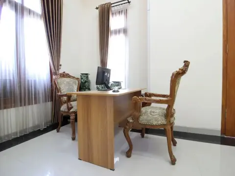 RedDoorz Plus near STIE YKPN 2 - Photo 3