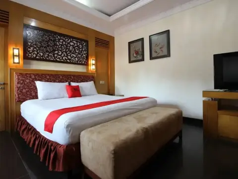 RedDoorz Plus near Tugu Jogja 2 - Photo 2