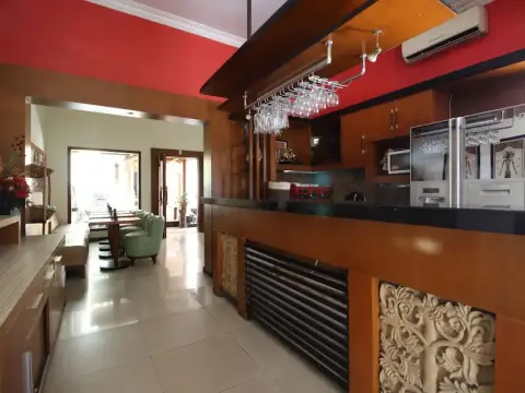 RedDoorz Plus near Tugu Jogja 2 - Photo 1