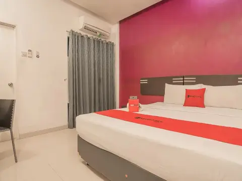 RedDoorz Plus near Undip Pleburan - Foto 4