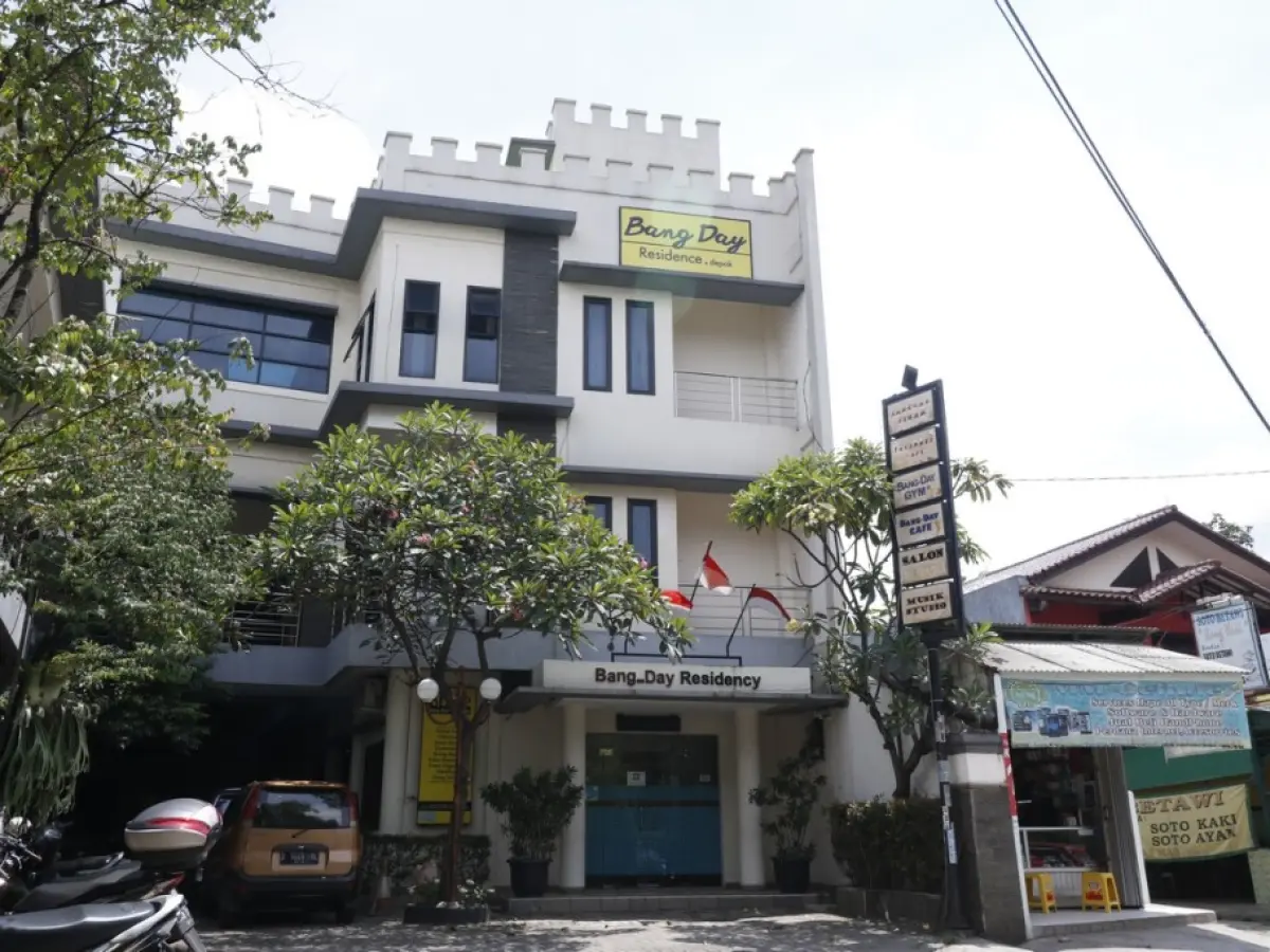 RedDoorz Plus near Universitas Indonesia