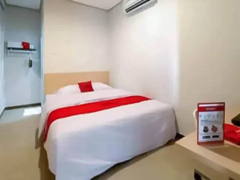 RedDoorz Plus Syariah near Mall Pondok Indah - Photo 3