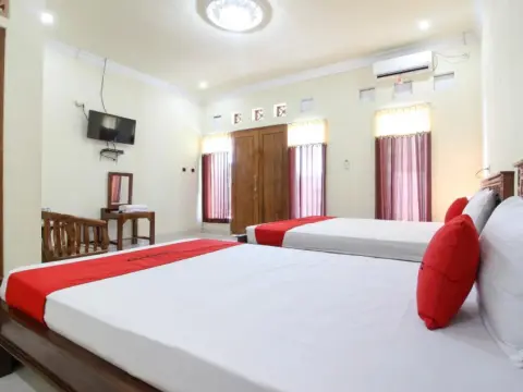 RedDoorz Syariah @ Jalan Dieng - Photo 4