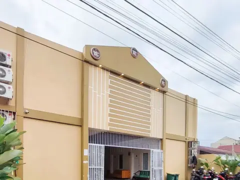 RedDoorz Syariah @ Khalifi Guest House Padang - Photo 4