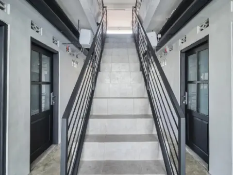 RedDoorz Syariah near Galeria Mall Yogyakarta - Photo 1