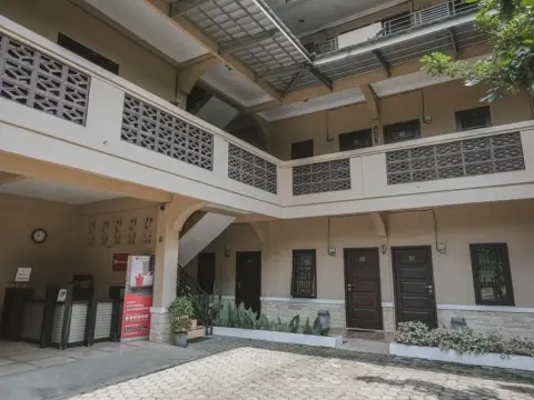 RedDoorz Syariah near Jamtos Jambi 2 - Photo 2
