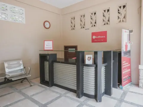RedDoorz Syariah near Jamtos Jambi 2 - Photo 1