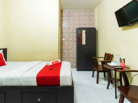 Reddoorz Syariah Near Plaza Medan Fair 2 - Photo 4