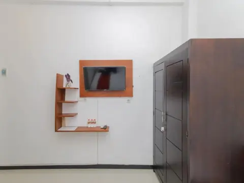 RedDoorz Syariah near Universitas Jember - Photo 3