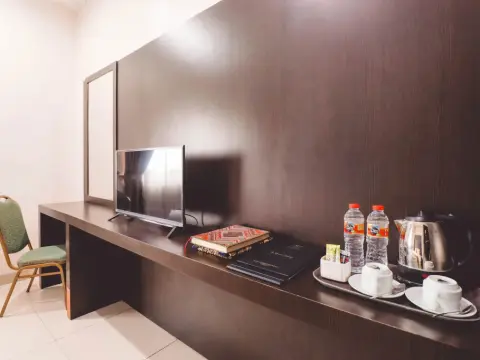 Saka Hotel Medan - Photo 4