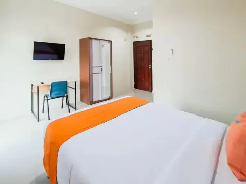 Sans Hotel Bliss Pekanbaru - Photo 2
