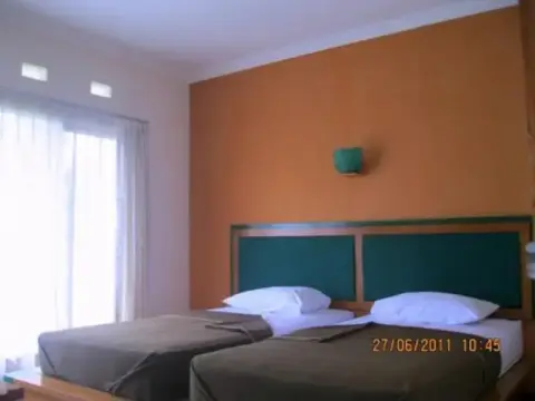 Sari Alam Hot Spring and Resort Hotel - Photo 2