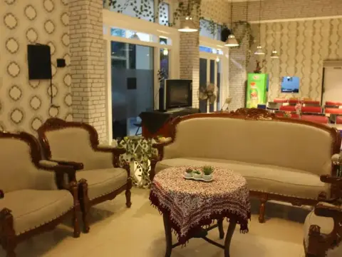 Satya Graha Hotel - Photo 2