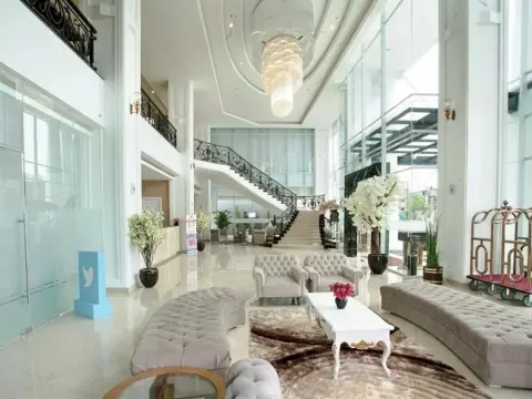 Savero Hotel Depok - Foto 2