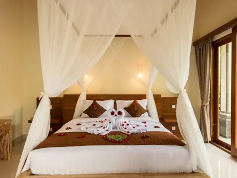Secret Bunutan Ubud Villa - Photo 2