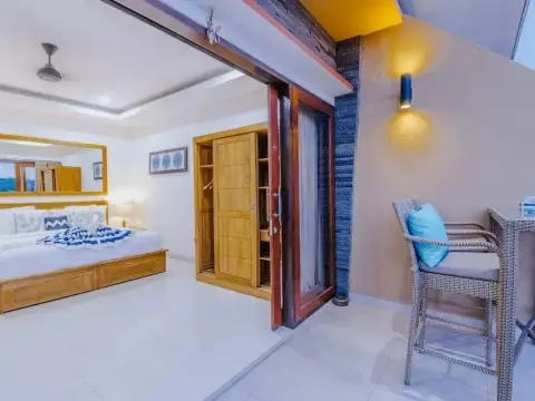 Secret Outlook Lembongan - Photo 3