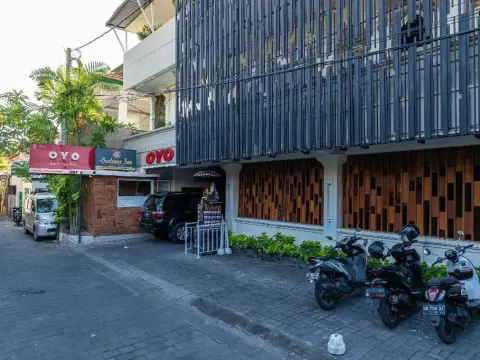 Sedana Inn - Photo 1