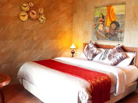 Seruni Hotel Hobbit House - Photo 3