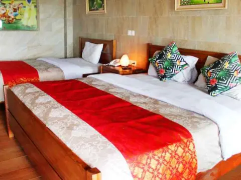 Seruni Hotel Hobbit House - Photo 4