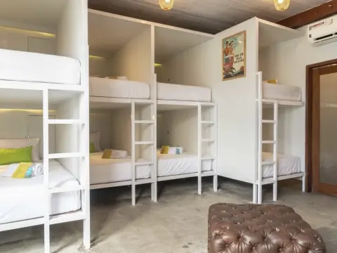 Socialista Lifestyle Hostel - Photo 4