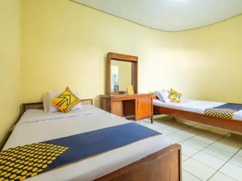 SPOT ON 1970 Hotel Priangan - Photo 4