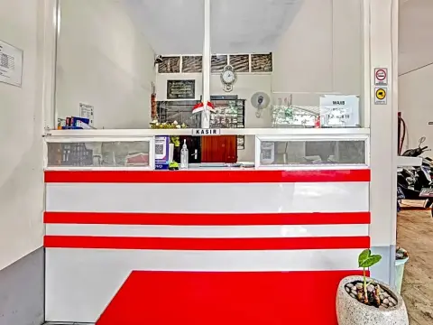 SPOT ON 90098 Anak Mama Guesthouse - Photo 2