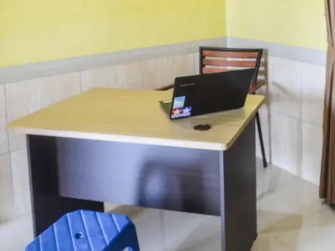 SPOT ON 91463 Obby Guest House - Photo 4