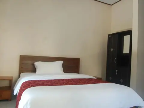 Star East Guest House - Photo 2