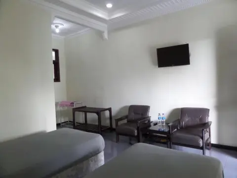 Sukapura Permai Hotel - Photo 1