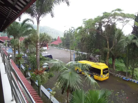Sukapura Permai Hotel - Photo 2