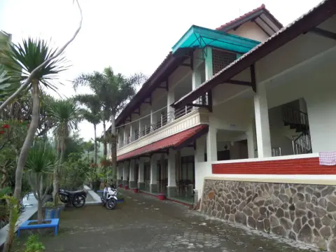 Sukapura Permai Hotel - Photo 3