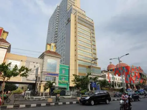 Sun Apartment Semarang - Photo 2