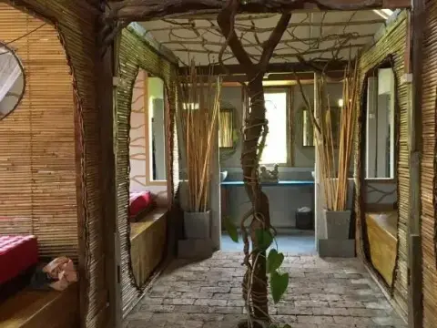 Sunrise Lodge & Lounge - Photo 2