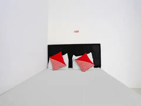 Super OYO 90550 Good Sleep 3 Samarinda - Photo 1