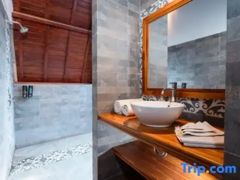 Tahoma Tanjung Lima Labuan Bajo Villa by ABM - Photo 2