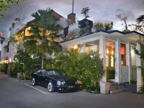 Taman Ayu Townhouse - Photo 1