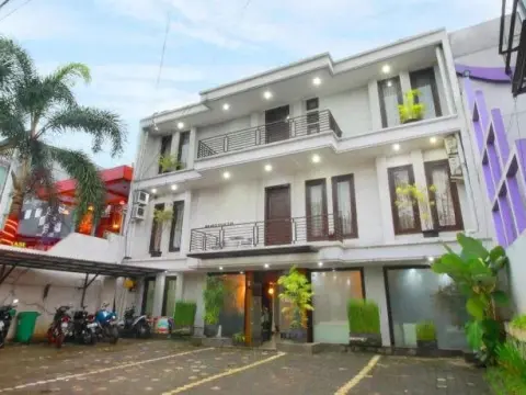 The Feli Hotel - Photo 1