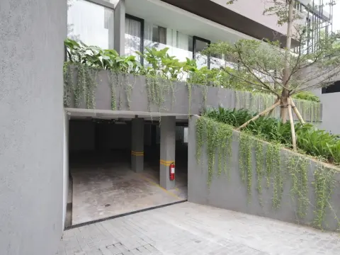 TheNine Kuningan - Photo 4