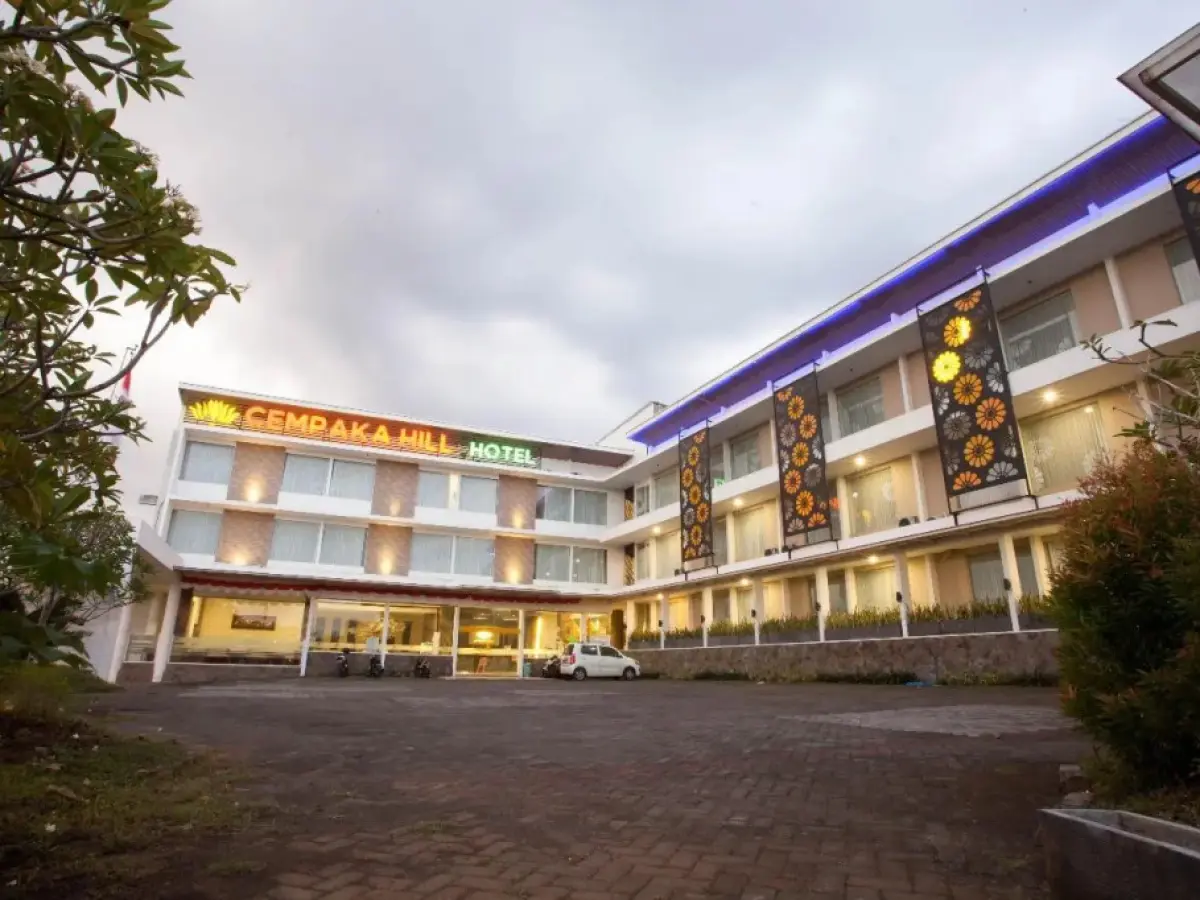 Townhouse OAK Series Style Hotel Jember