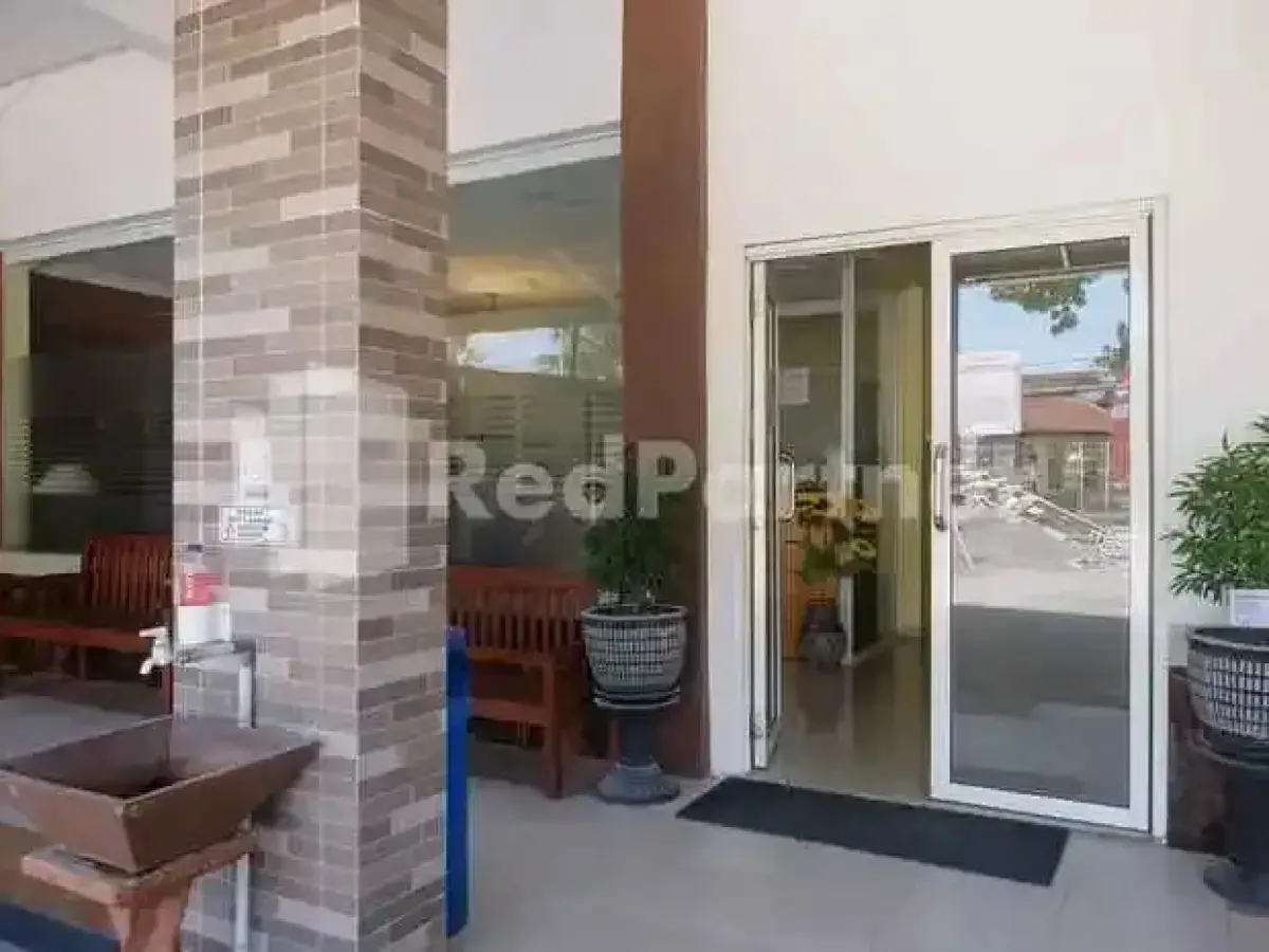 Travelista Homestay Near Gor Candradimuka Semarang Mitra RedDoorz