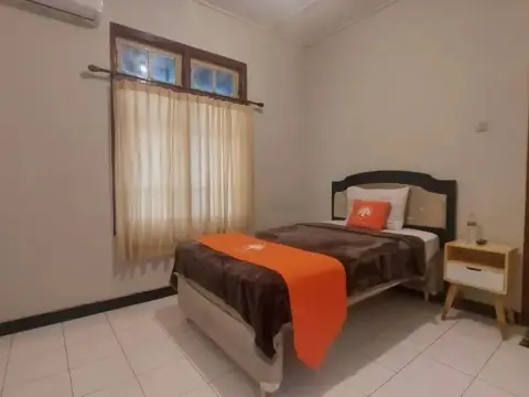 Urban Dagen Hotel - Photo 2