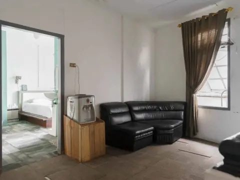 Urbanview Hotel Ananda Syariah by RedDoorz - Photo 3
