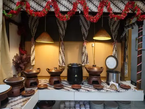 Urbanview Hotel Anggraeni Jatibarang - Photo 4