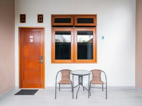 Urbanview Hotel Bubusini Batu by RedDoorz - Photo 4