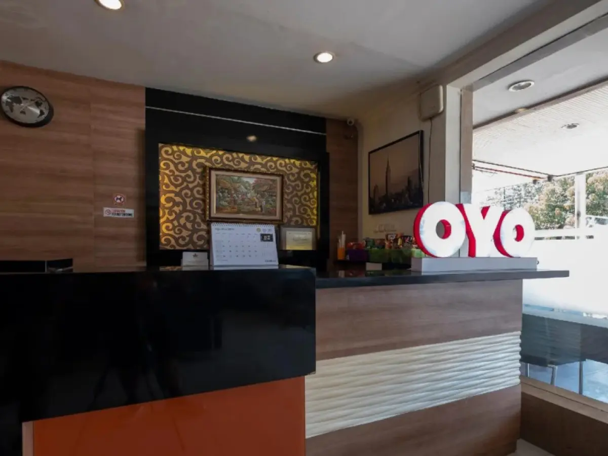 Urbanview Hotel Capital Makassar