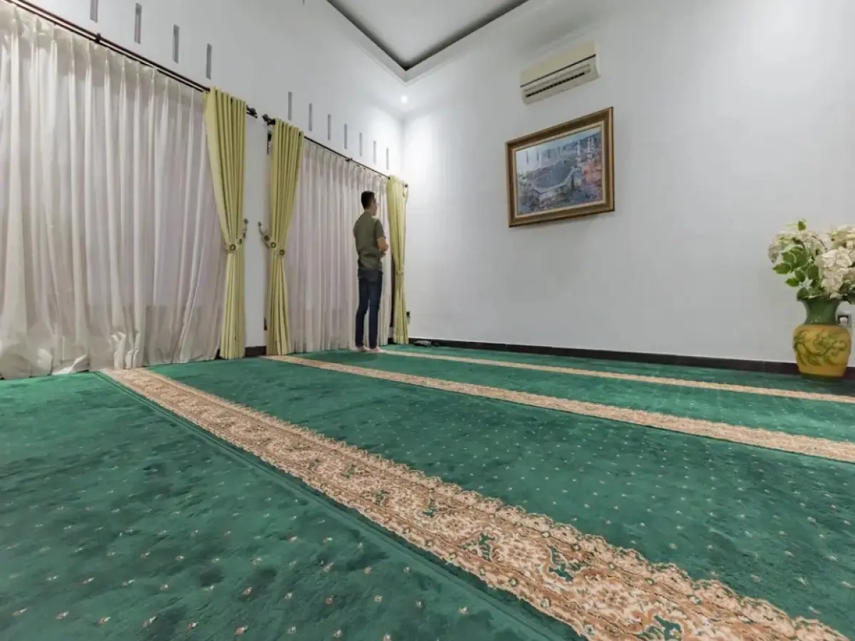 Urbanview Hotel Khayrizsan Tasikmalaya by RedDoorz
